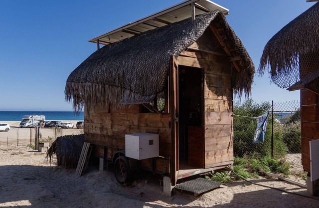 Charming 1-bedroom Tiny Home in La Fortuna with WiFi & steps away from the beach