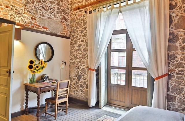 Charming 1-bedroom apartment in enchanting Ciudad de México with WiFi