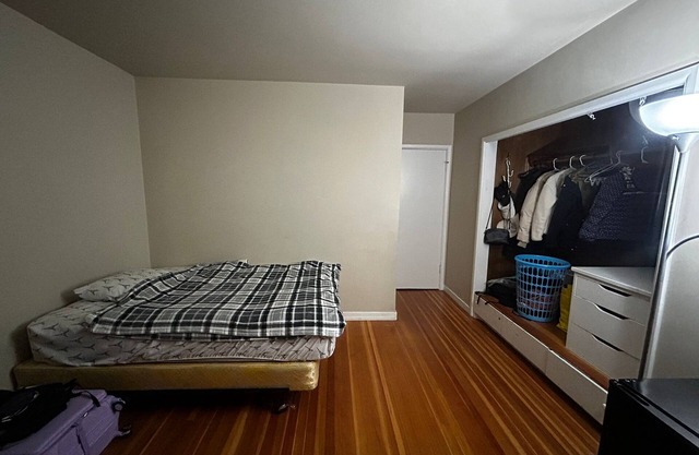 Charming 1-bedroom apartment in fabulous Kelowna with WiFi