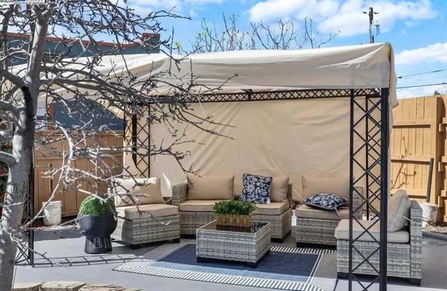 Charming 1-bedroom apartment in Oakland with WiFi
