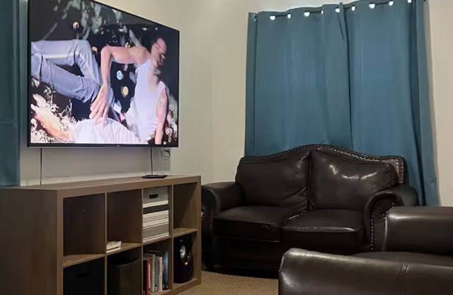Charming 1-bedroom apartment with WiFi, AC in delightful Queens