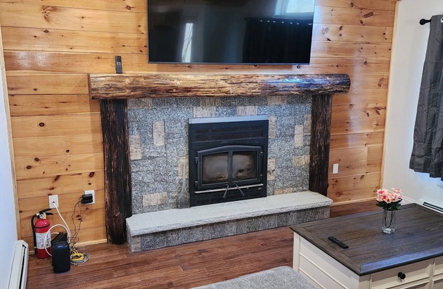 Charming 1-bedroom cabin in delightful Westport with WiFi, Minutes to the beach