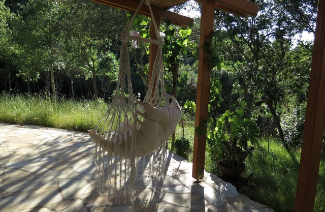 Charming 1-bedroom cottage with WiFi, in the middle of the wood