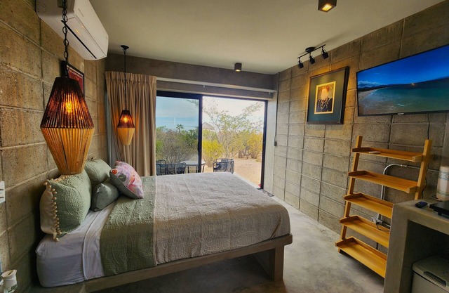 Charming 1-bedroom Studio with WiFi, AC in peaceful La Ventana, great views!
