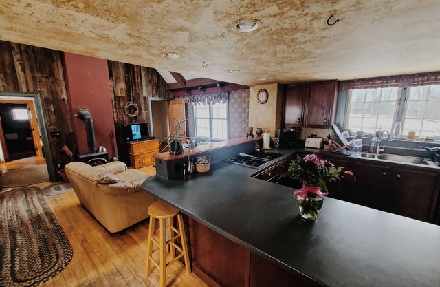 Charming 1700s Farm House on Beautiful 100 Acre Estate