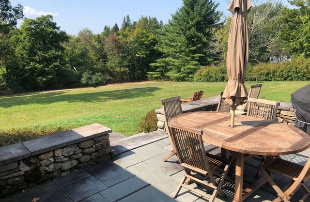Charming 1870 cape cottage in Litchfield