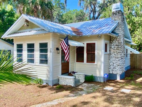 Charming 1940s Daybook Cottage on the Florida Hidden Coast