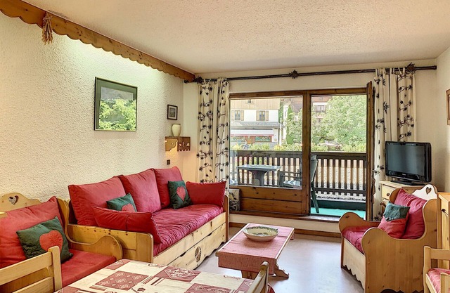 Charmante 2-Zimmer-Wohnung im Herzen von Combloux mit Balkon und Tiefgarage
