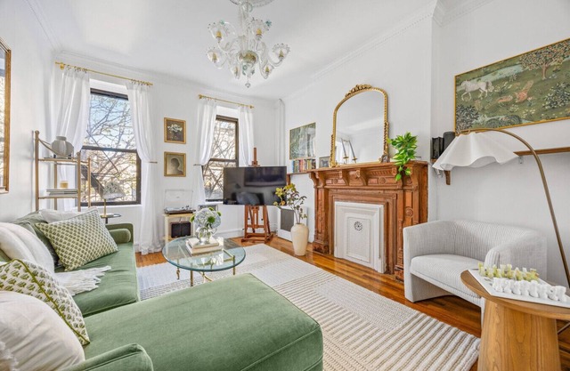 Charming 1BR West Village
