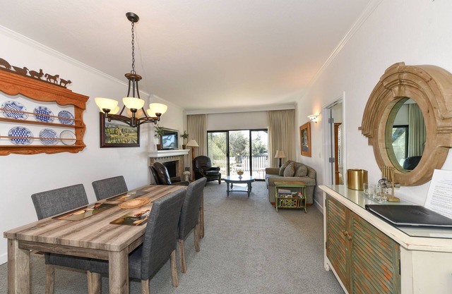 Charming 2 bd Condo in Silverado