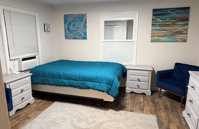 Charming 2-bdrm home in Little Rock with WiFi and AC