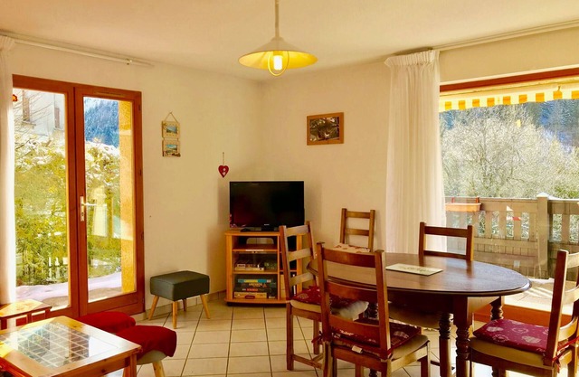Villard-de-Lans: Charmante Wohnung für 6 Personen mit Terrasse, Garten & nahe Skipisten