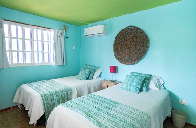 Charming 2-bedroom villa in wonderful Chuburná Puerto with WiFi, AC