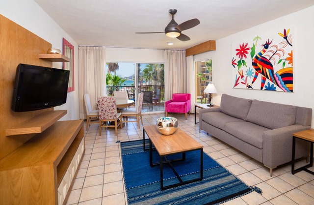 Charming 2-Bedroom suite in sunny Puerto Vallarta with ocean views, WiFi & AC