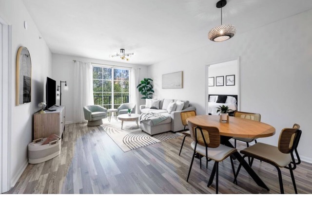 Charming 2-bedroom in fabulous City Place West Palm Beach AC- WiFi