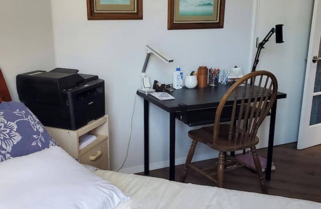 Charming 2-bedroom house with WiFi, AC in enchanting Columbia City