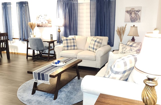 Charming 2-bedroom condo with WiFi, AC in phenomenal Niagara Falls