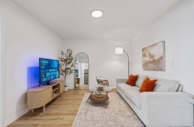 Charming 2-bedroom house with private backyard in San Francisco