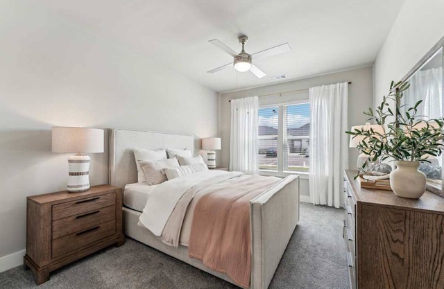 Charming 2-bedroom apartment in amazing Fort Myers with fitness room, AC