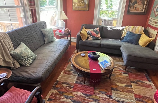 Charming 2-bedroom apartment near Brown/RISD