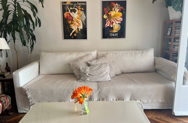 Charming 2-bedroom apartment in marvelous Punta Carretas Montevideo.
