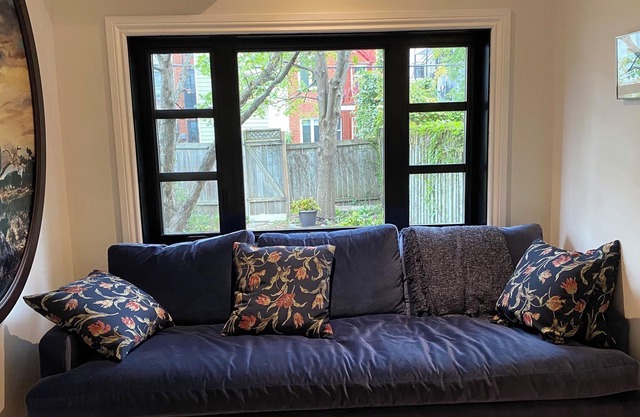 Charming 2-bedroom apt with WiFi, AC , back yard in excellent Plateau Montréal
