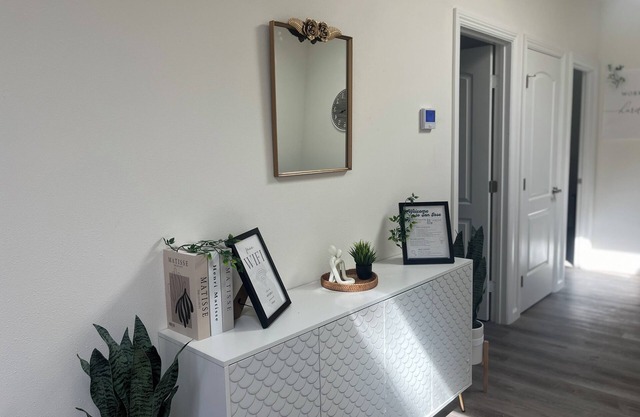 Charming 2-bedroom apartment in fabulous San Jose with AC, WiFi