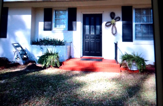 Charming 2-bedroom apartment with AC, WiFi in quaint Waycross