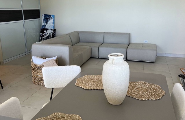 Charming 2-bedroom apartment in fabulous Fajardo with WiFi, AC