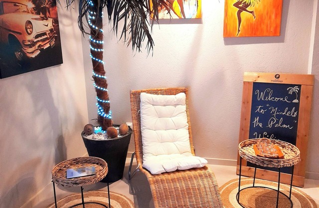 Charming 2-bedroom Apartment with AC, WiFi 100 Meter from beach in Mindelo