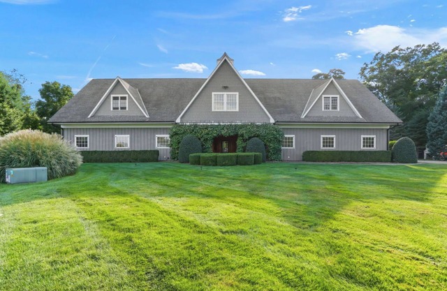 Charming 2-bedroom apartment above horse stables on Tuckers Ridge Farm in Easton