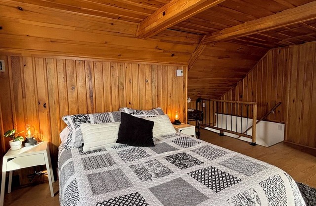 Charming 2-bedroom house in beautiful Boischatel with WiFi