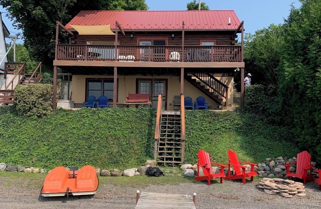 Charming 2-bedroom cabin on Keuka Lake close to Penn Yan & the Keuka Wine Trail