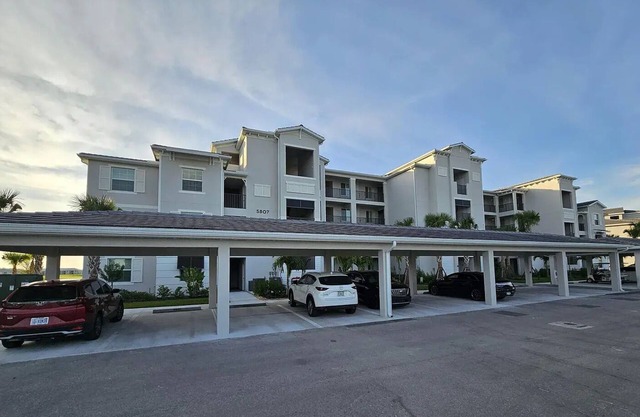 Charming 2-bedroom condo on 4th Floor at The National at Ave Maria