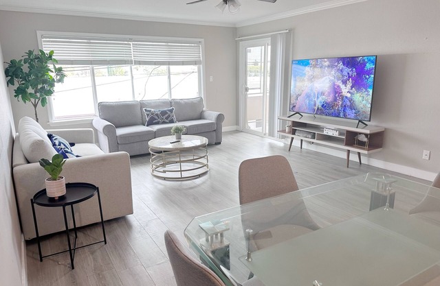 Charming 2-bedroom condo in pleasant Torrance with Pool