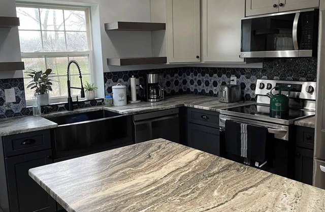 Charming 2-bedroom cottage in Aurora at Heartbeat Farm