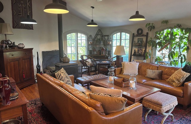 Charming 2-bedroom farmhouse in Lyme just 5 minutes from I-95