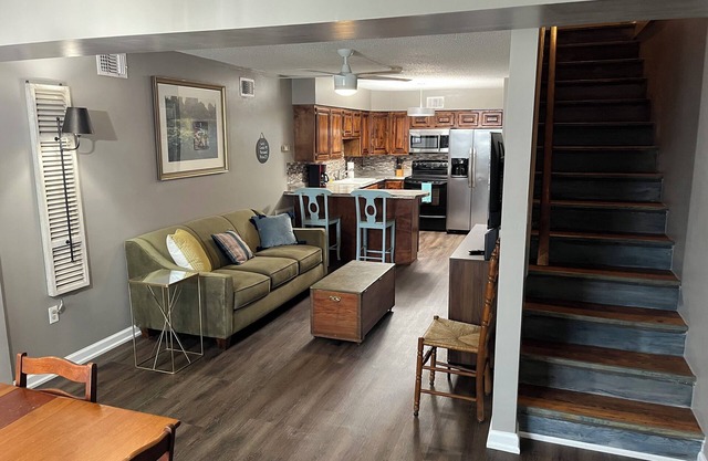 Charming 2-bedroom getaway condo in Tupelo