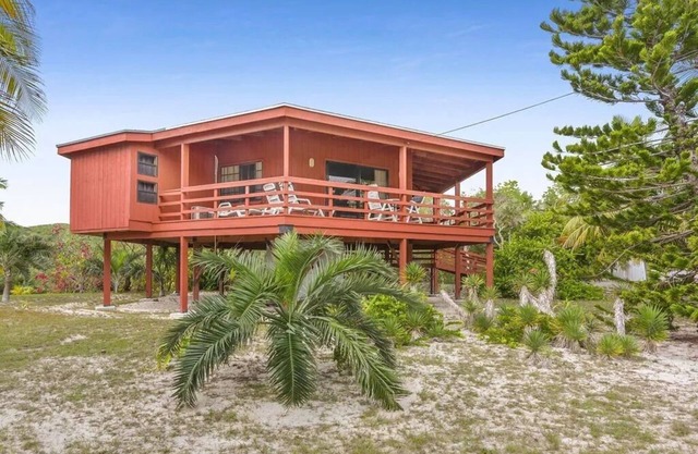 Charming 2-bedroom house in fabulous Tar Bay
