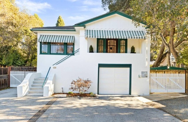 Charming 2-bedroom house Near Stanford