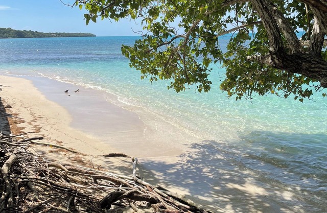 Charming 2-bedroom house with AC, WiFi in enchanting Cabo Rojo