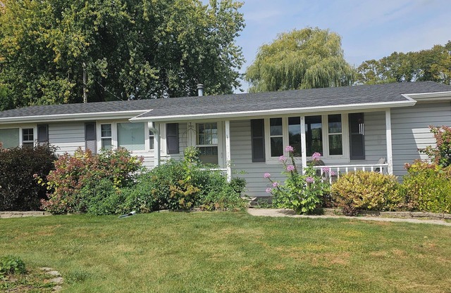 Charming 2-bedroom house with AC, WiFi in delightful Eldorado