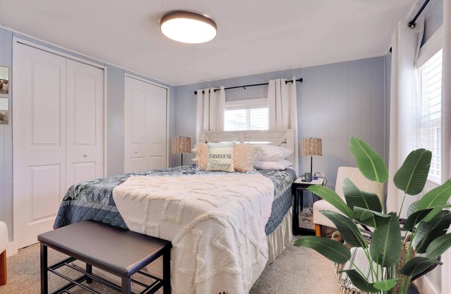 Charming 2-bedroom house in Mesquite, NV sleeps 6 no host fees