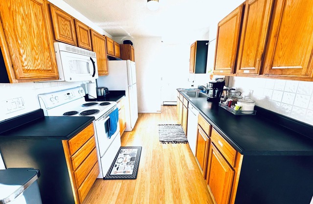 Charming 2-bedroom house with heat, WiFi in amazing Missoula