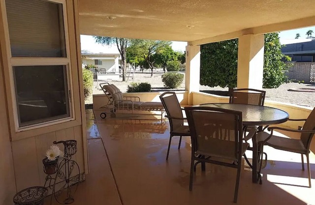 Charming 2-bedroom house in fabulous Sun City 55+ community