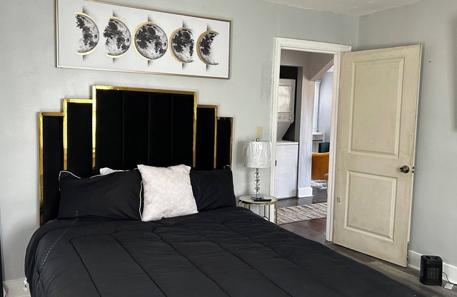 Charming 2-bedroom house with WiFi and prine location in lovely Atlanta