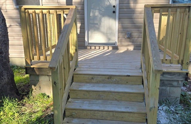 Charming 2-bedroom house with WiFi and AC in Beckley