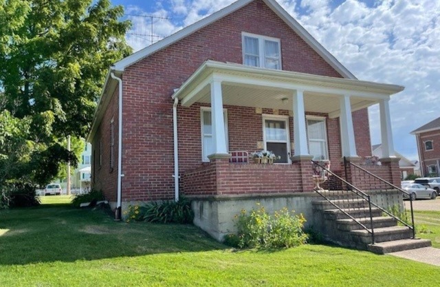 Charming 2-bedroom house in fabulous downtown Hermann