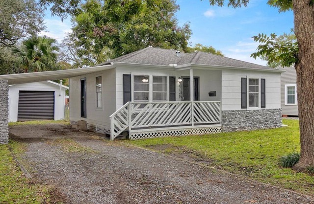Charming 2 bedroom house