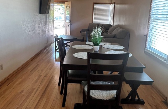 Charming 2-bedroom house in Rupert with WiFi, AC
